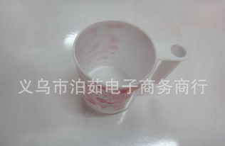 義烏2元批發產品 塑料杯與牙刷杯的日用百貨商機